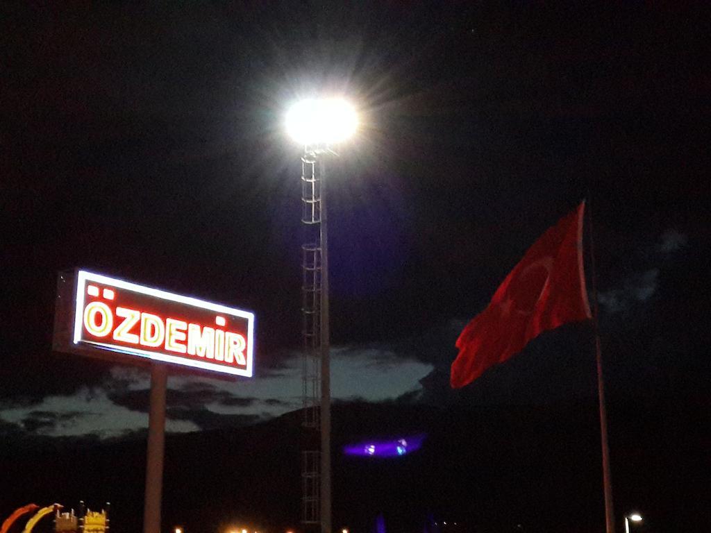 Ozdemir Hotel Pamukova エクステリア 写真